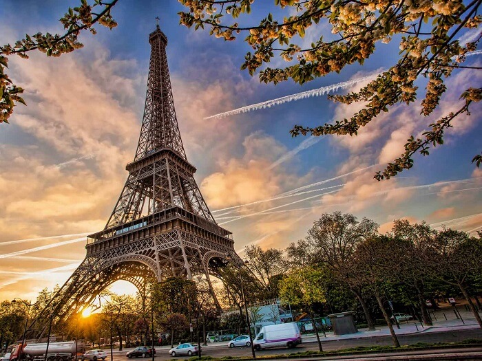 15 places to visit in france