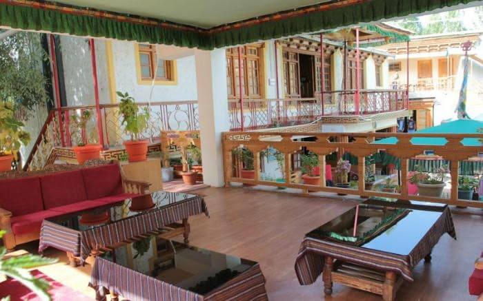 Lobby area of Hotel Chube