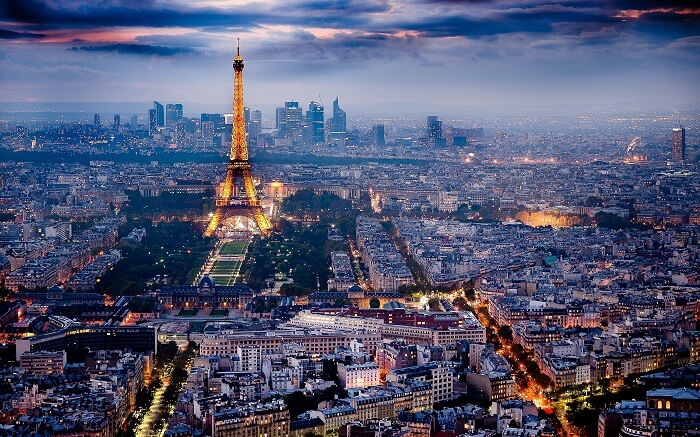 A mesmerizing birdâ€™s eye view of Paris - Along with all famous places to visit in Paris