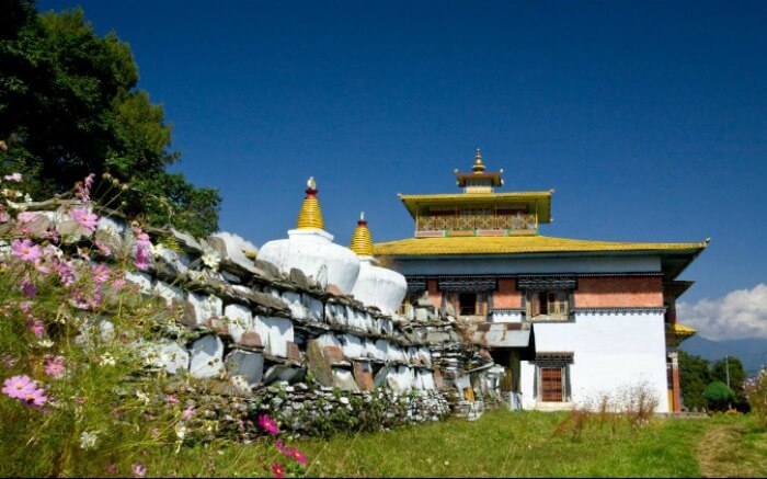 Out of many pelling sightseeing places, Tashiding Monastery has its own charm