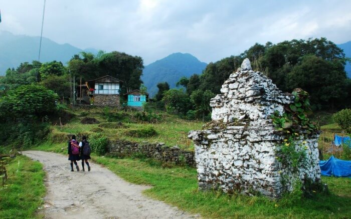 Children making their way to school in Yuksom
