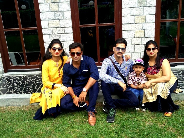 Sachin and his family in Manali