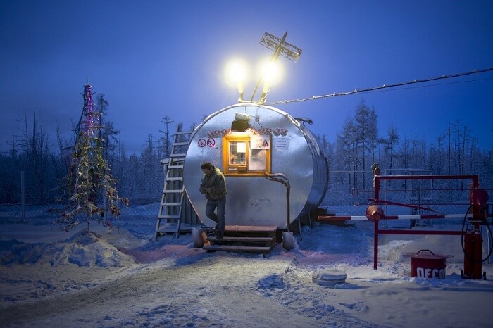 A snap of the petrol pump in Oymyakon during winters