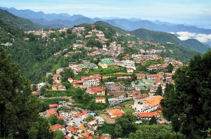 A bird-eye-view of the city of Mussoorie