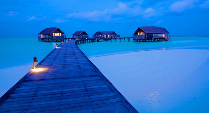 Shacks by the sea at Cocoa Island