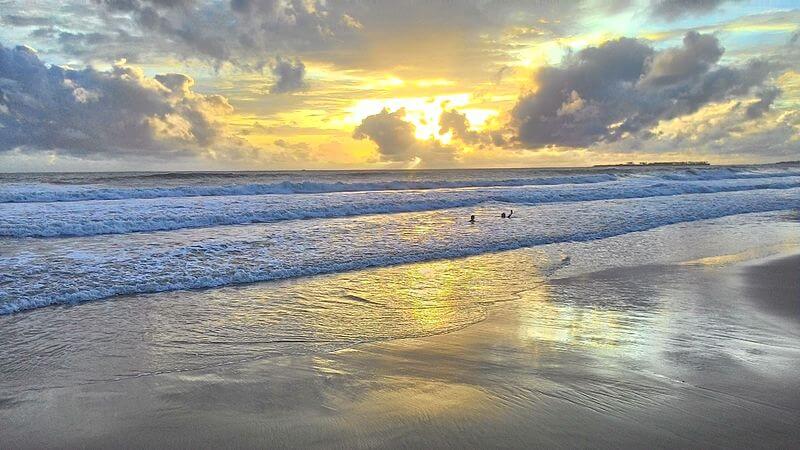 a beach in tarkarli