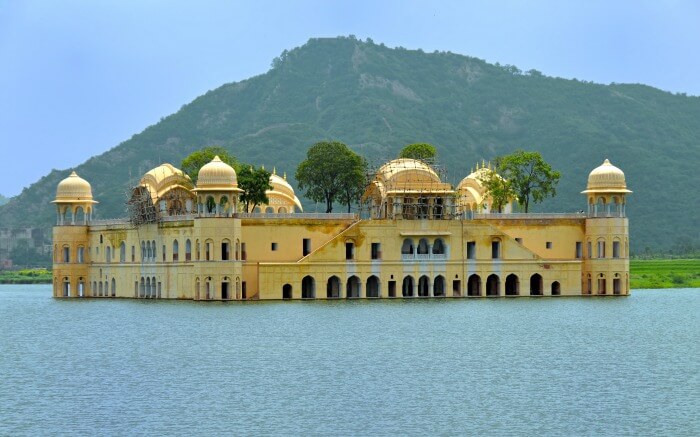 Jal Mahal located in Mansagar Lake one of the most popular lakes of Rajasthan