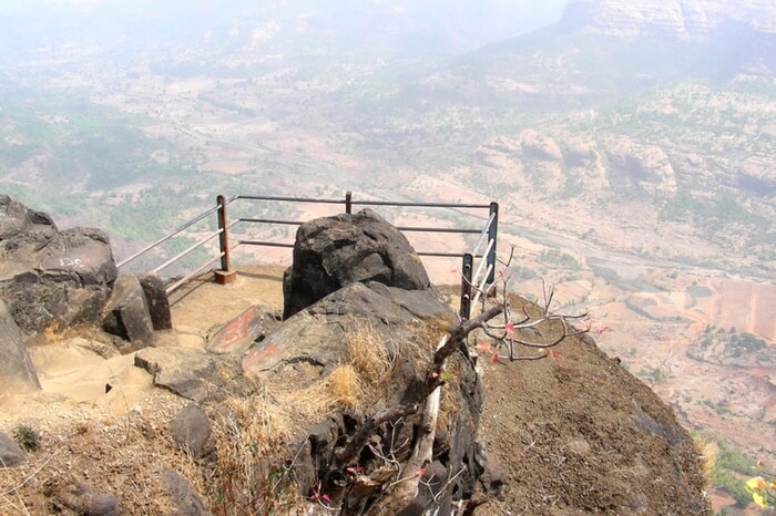 Top view of Raigarh Fort in Takmak Tok
