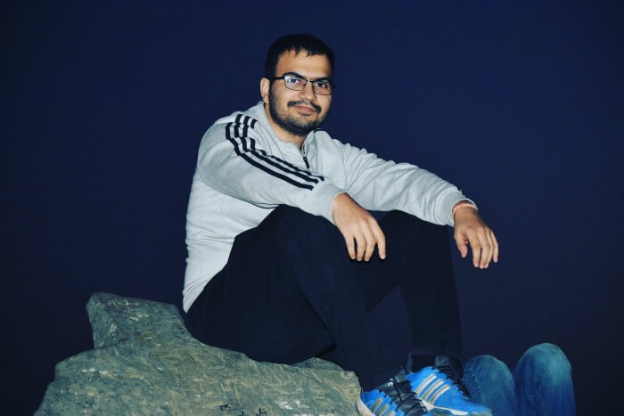 sitting over the rocks at chauthi jali