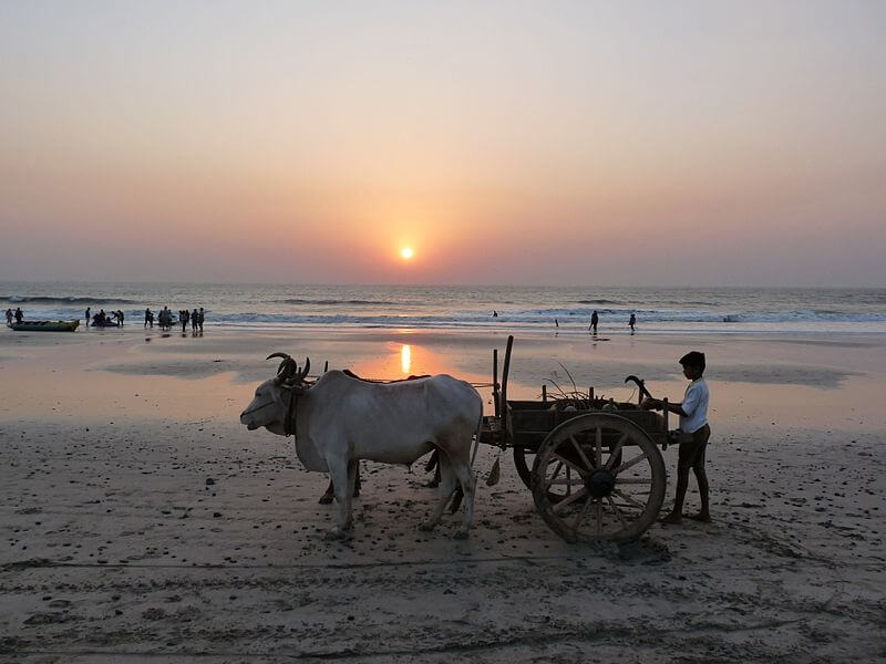 800px-Kashid_Beach_sunset
