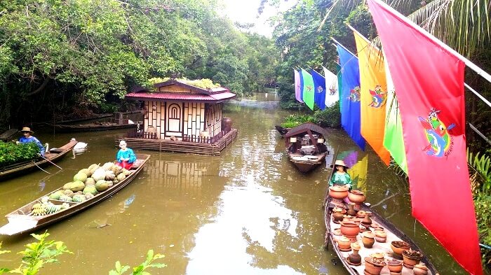 Enjoying the culture in Bangkok