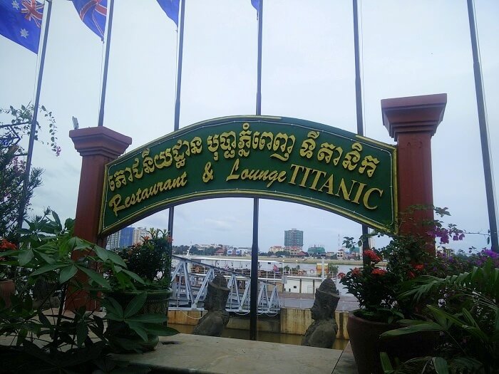 Boat themed restaurant in Cambodia