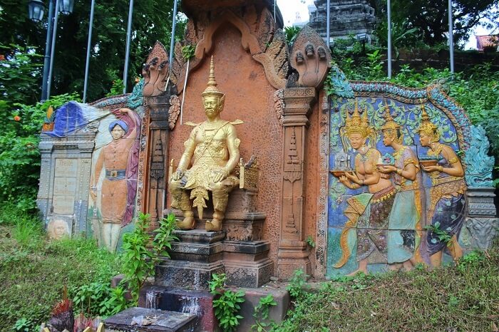 History through architecture in Cambodia
