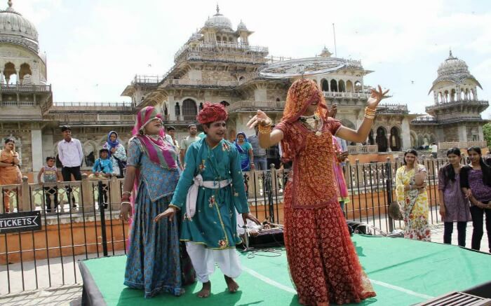 Folk artists during Winter Festival in Mount Abu
