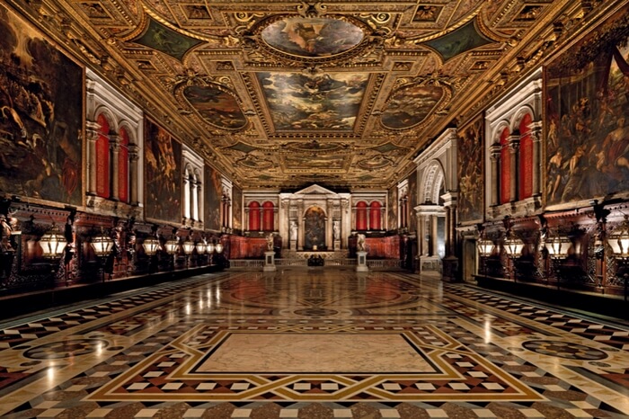The picturesque hall of Scuola Grande di San Rocco in Venice