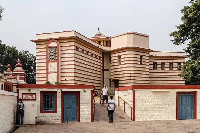 The main entrance to the Birla Museum in Bhopal