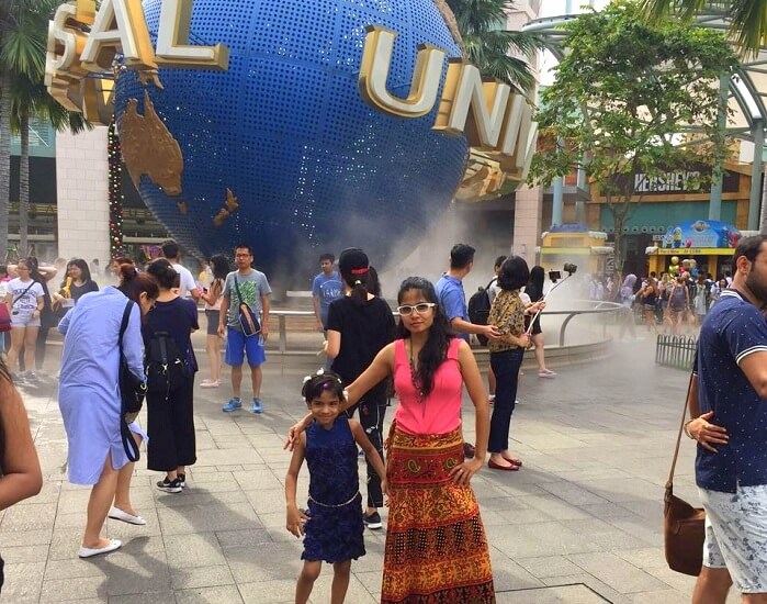 Children at the Universal Studios