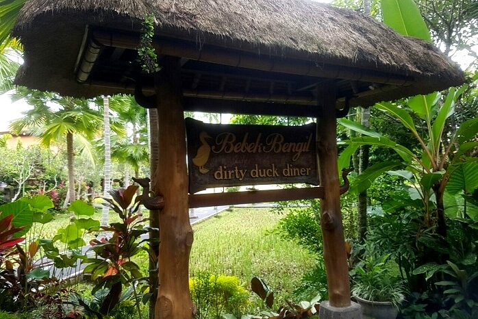 Balinese restaurant into the woods