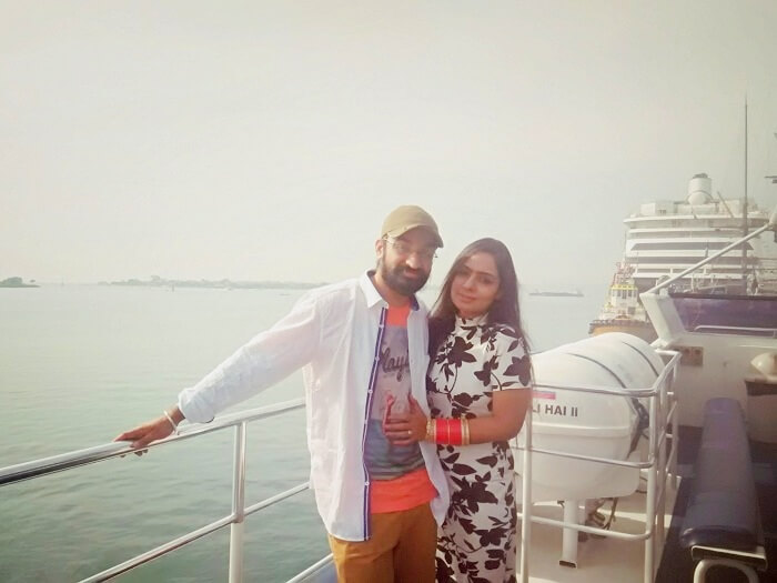 Couple cruise in Bali