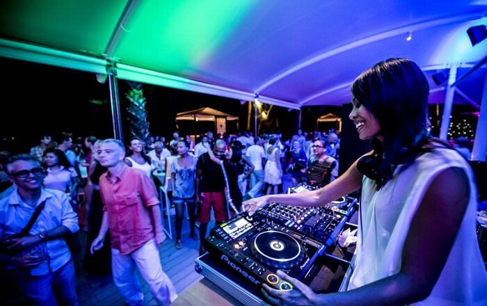 beach clubs in Patong