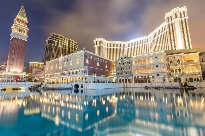 world's largest building in Macau