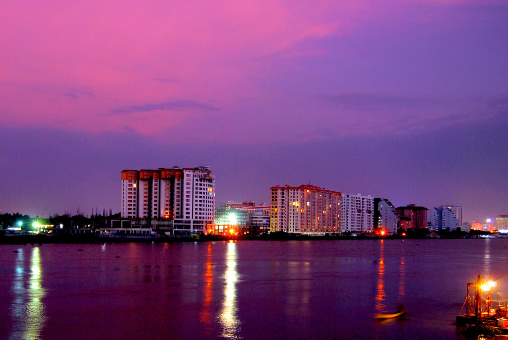 places to visit in kochi in the evening