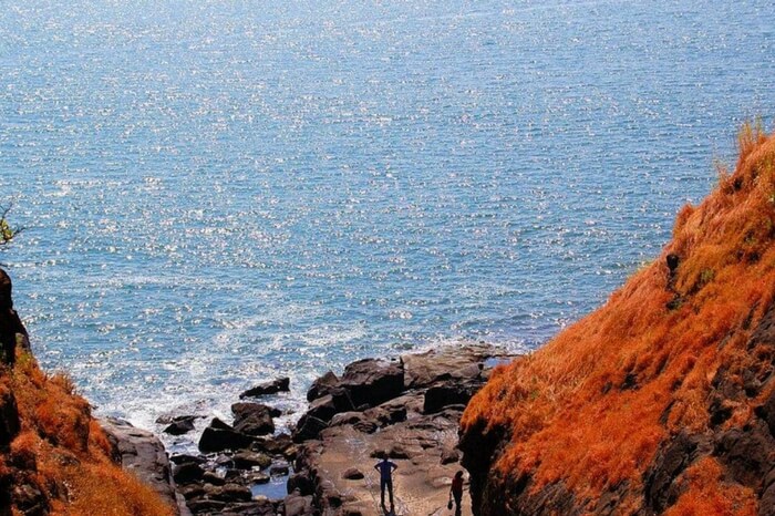 A pleasant sea beach in Harihareshwar in Raigad