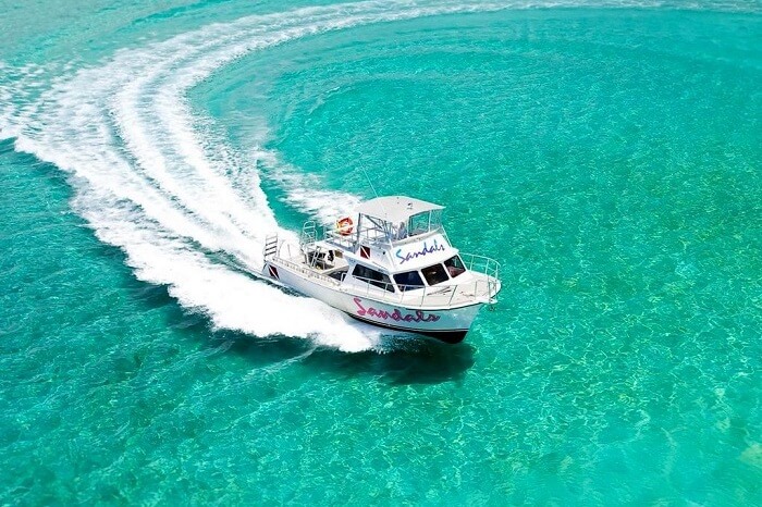 Water taxi in Bahamas