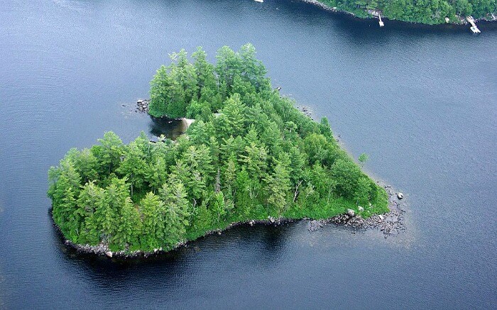 10 Heart Shaped Islands That Will Steal Your Heart Right Away