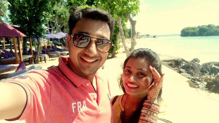 couple on honeymoon in bali
