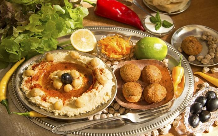 Jordanian food with hummus falafal