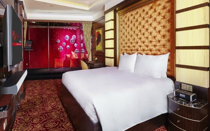 Crocksford Hotel suite