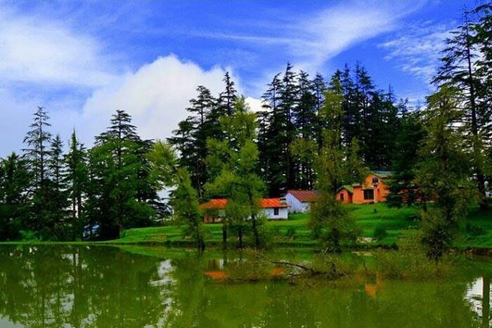 A beautiful view of the lakeside cottages at Gwaldam