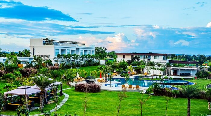 luxury resorts in Hyderabad