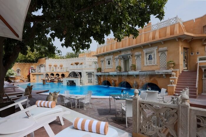 Ajit Bhawan pool