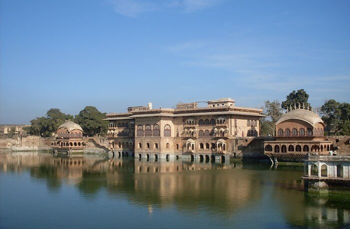 regal site in the vicinity of Bharatpur