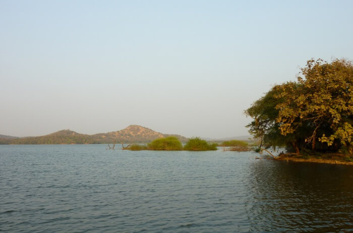 Gaze at the vast horizons over Kamleshwar Dam