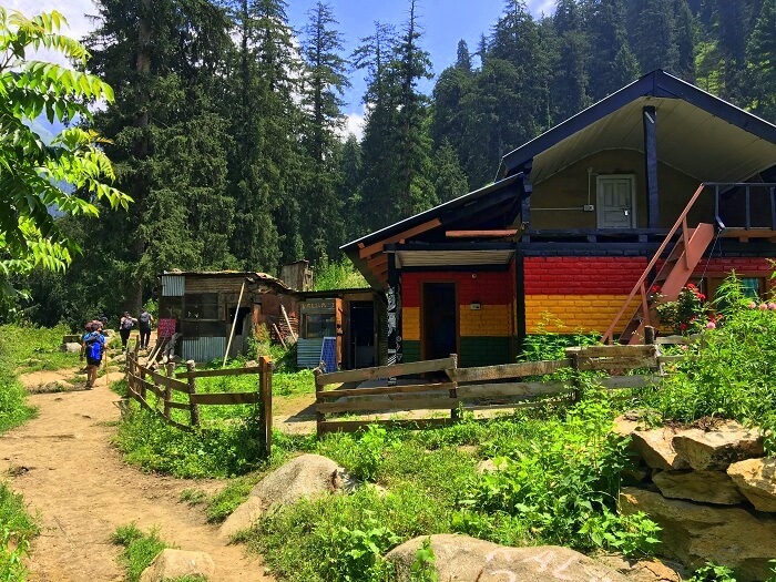 kheerganga cafe