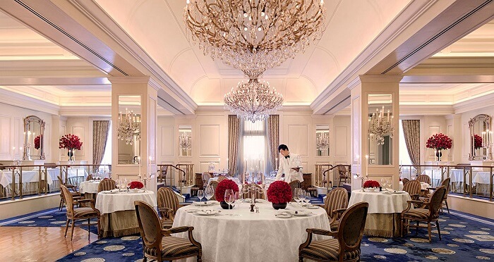 Gaddi's, Hong Kong