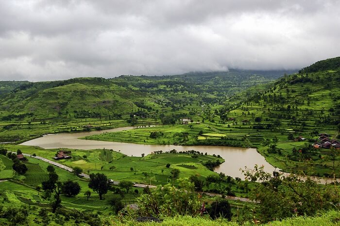 go for a picnic with your family at Hanuman Lake
