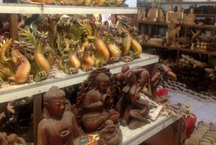 nirav & his wife shopping in Bali