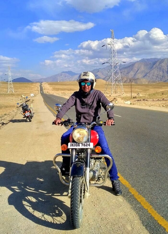 ninad riding bike across ladakh
