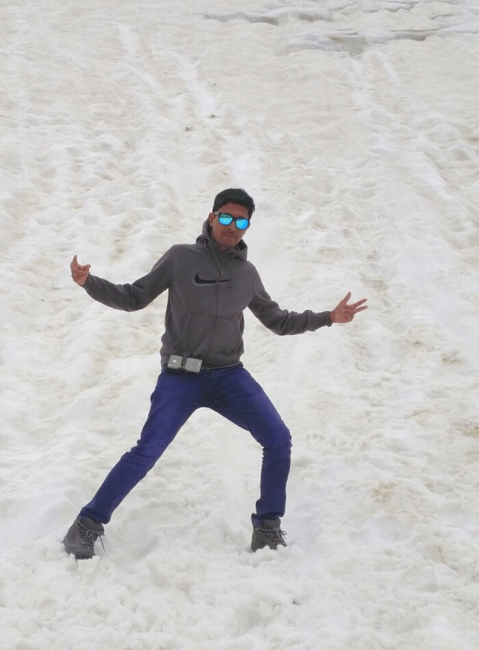 ninad enjoying snow
