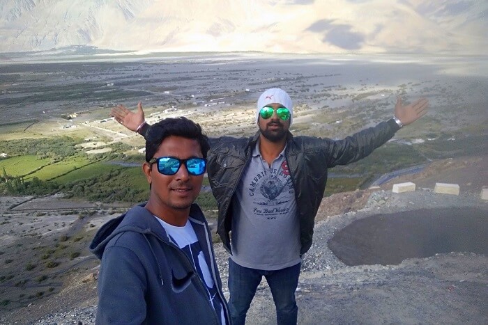 ninad with friends in ladakh