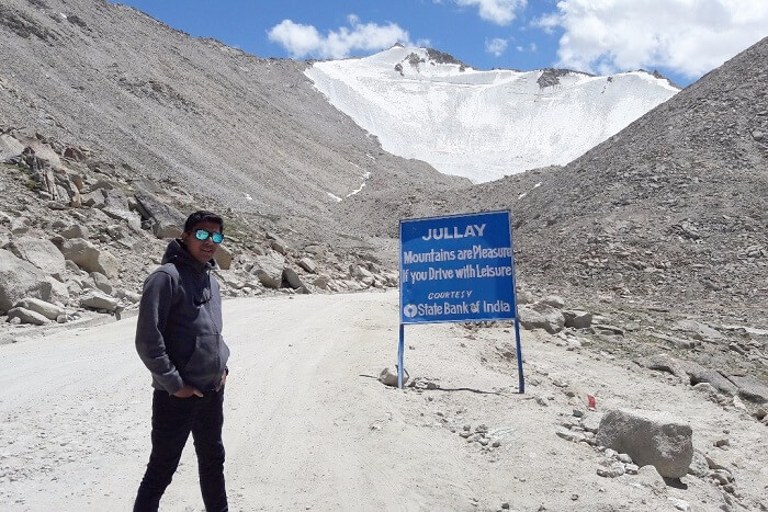 ninad on the way to pangong lake