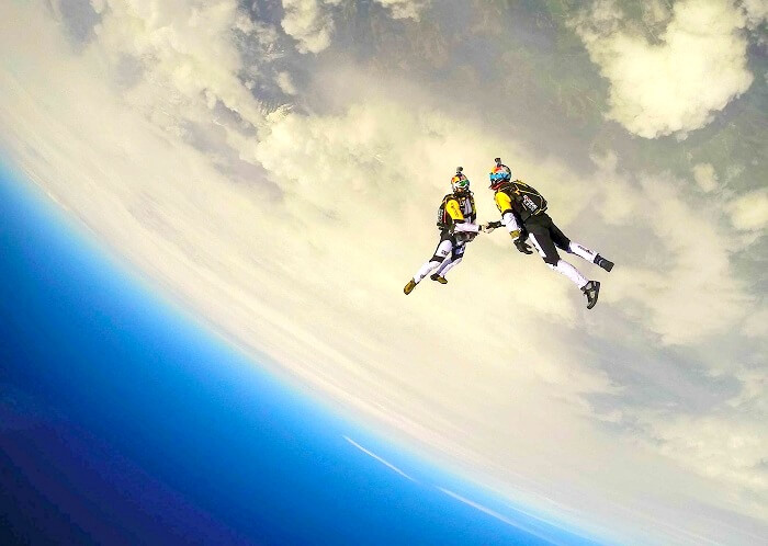 high altitude sky diving adventure