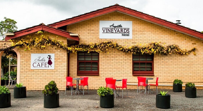 Angaston Vineyards Motel in barossa valley