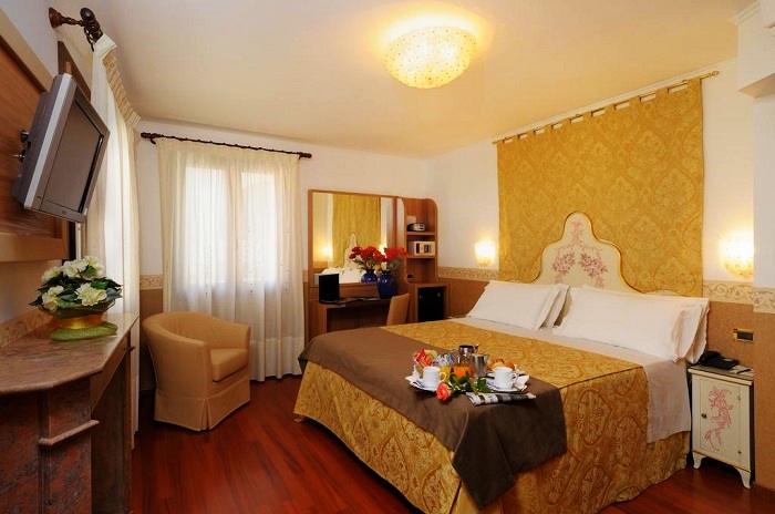 Hotel Ala