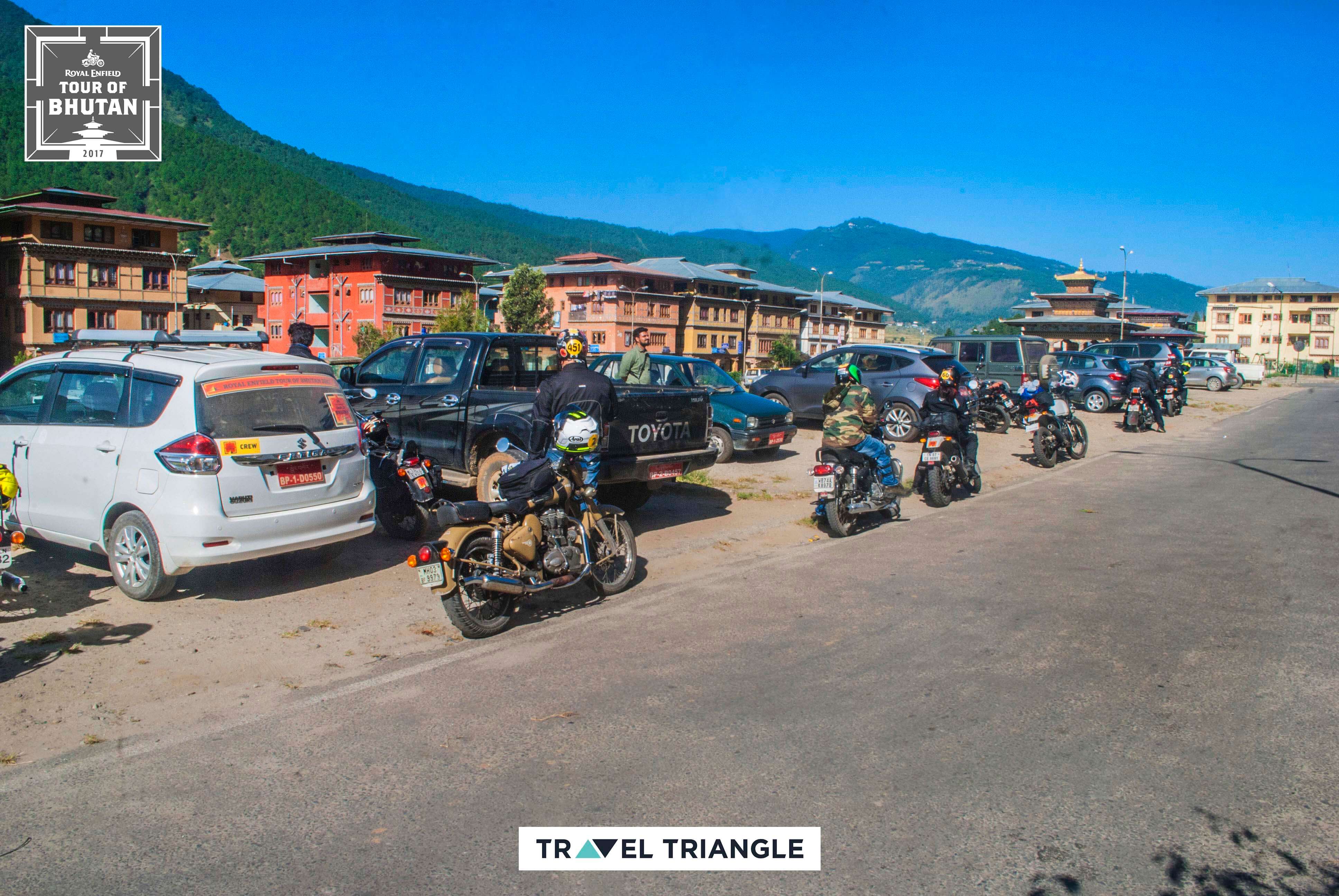 Punakha to Phobjikha: riding through the town of punakha