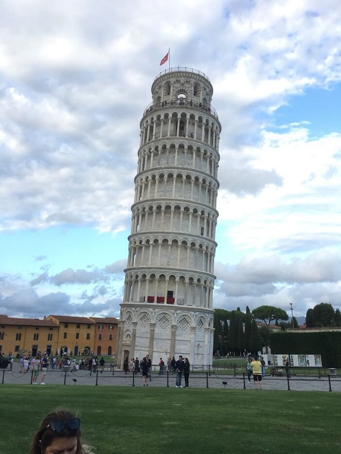 the leaning tower of pisa
